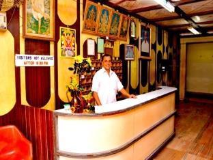 Sri Saibaba Guest House Pondicherry Ngoại thất bức ảnh