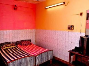 Sri Saibaba Guest House Pondicherry Ngoại thất bức ảnh